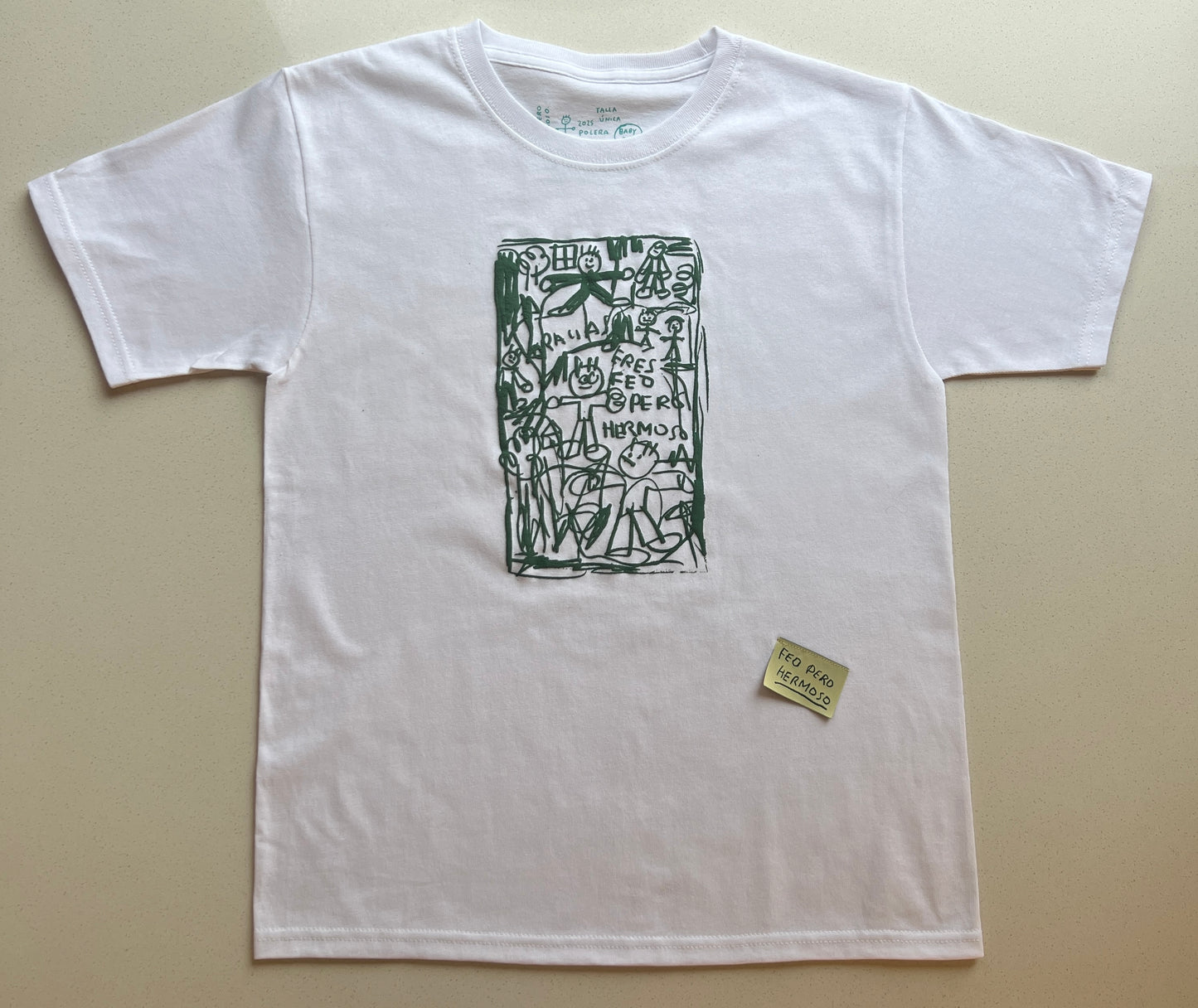 Polera Baby Tee "Feo pero Hermoso"