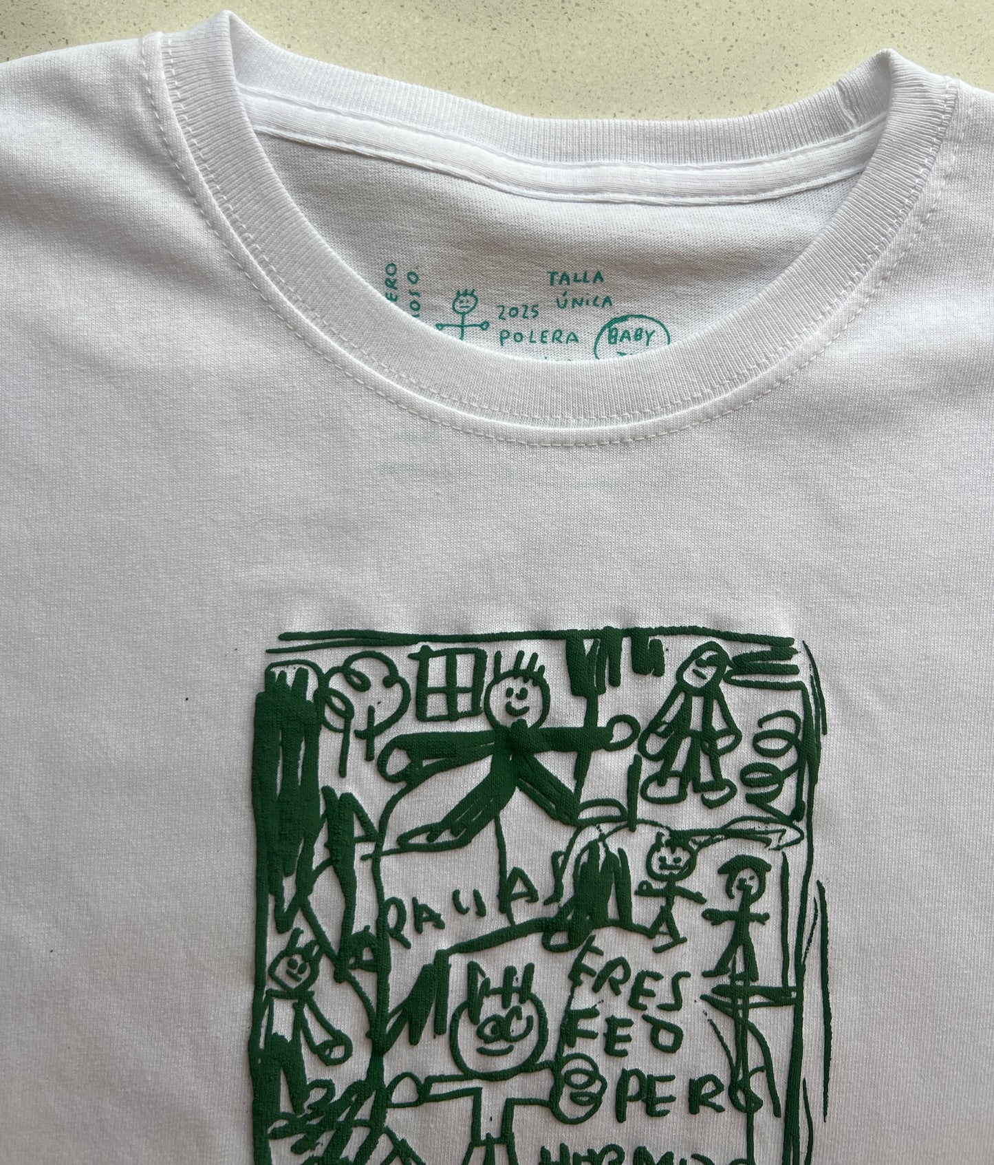Polera Baby Tee "Feo pero Hermoso"